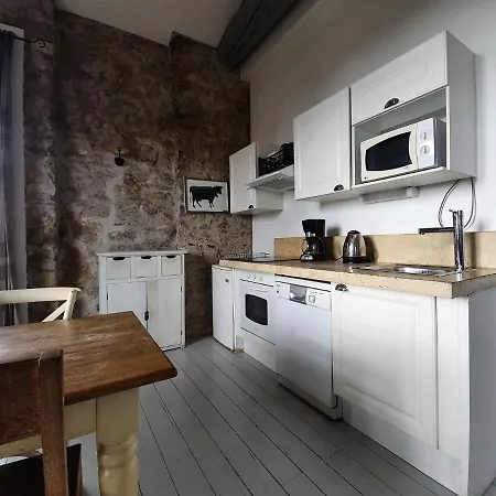 Simplistic In Near Lake Beach * Olonzac